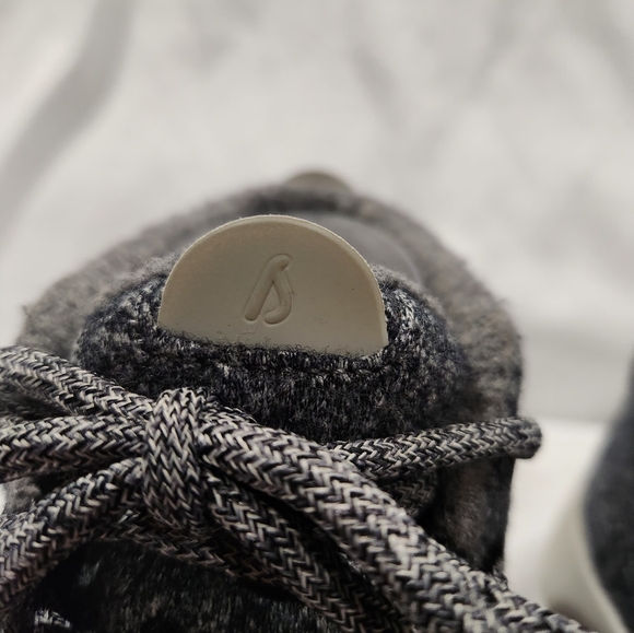 Allbirds Gray Wool Runner-up Mizzle Mid Top Women's Sneakers. Size 8 - Picture 6 of 11